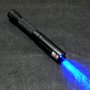 Мощен акумулаторен син лазер 2000mW с 5 приставки пука балон пали клечка кибрит изгаря силен зелен, снимка 6