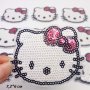 Коте Кити Hello Kitty апликация с пайети за дреха дрехи самозалепваща се, снимка 1 - Други - 25726303
