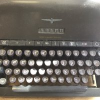 ADLER -Ориг.немска пиш.машина от 50'год, снимка 4 - Антикварни и старинни предмети - 19344976