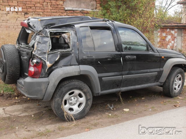 Продавам на части Чероки / Jeep Cherokee 2800 CRD 2005 г, снимка 5 - Автомобили и джипове - 16145457