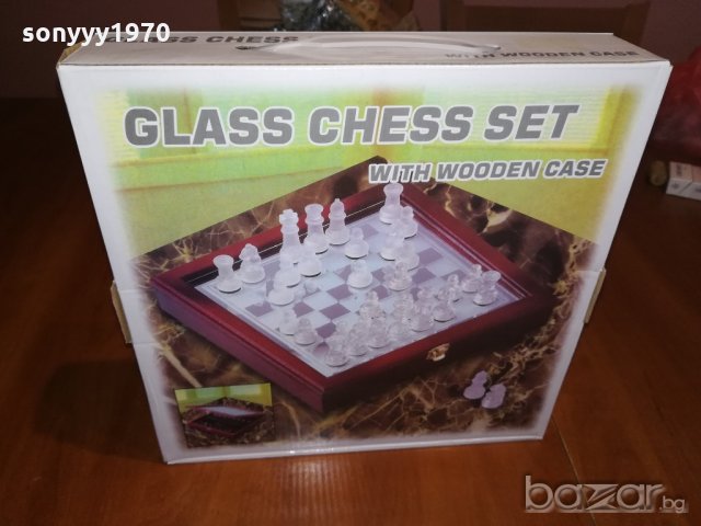 стъклен шах в красива дървена кутия-внос швеицария, снимка 9 - Колекции - 21398922