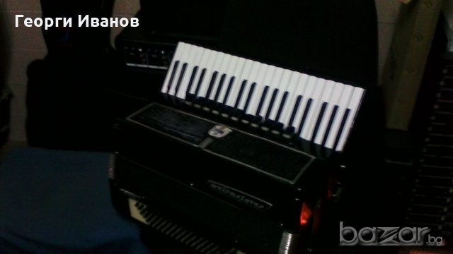 Продавам Акордеон Велтмайстер Стела 120 баса, черен, снимка 3 - Акордеони - 20835612