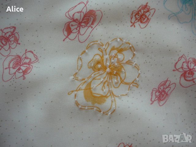 Дамски потник, размер S, снимка 2 - Потници - 23986151