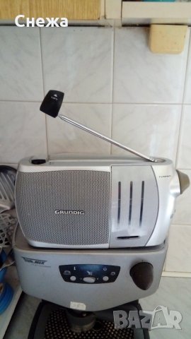 Радио Grundig, снимка 2 - Радиокасетофони, транзистори - 22882404