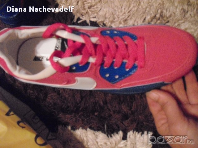 дамски маратонки НИКЕ, снимка 4 - Маратонки - 15634634