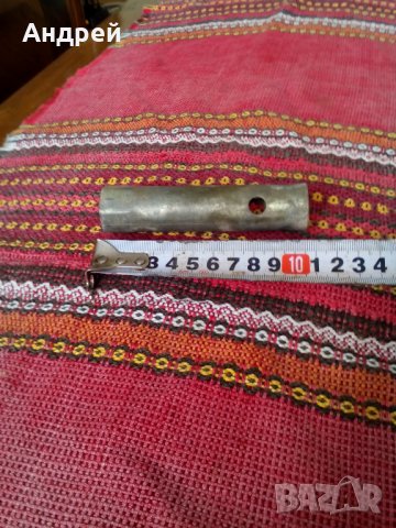 Стар ключ за автомобилни свещи Лада,ВАЗ, снимка 3 - Антикварни и старинни предмети - 23826572