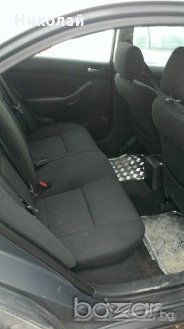 Тойота Авенсис 1,8 VVTI + 2.0 Д4Д 2005г седан, снимка 6 - Автомобили и джипове - 13191188