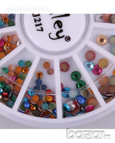 Цветни кръгли капси в 3 размера, снимка 2 - Продукти за маникюр - 17535854