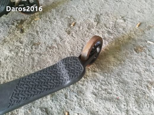 Тротинетка с три колела, снимка 9 - Детски велосипеди, триколки и коли - 22286056