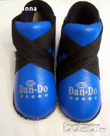 Детски протектори за крака Dan-do Xs-s