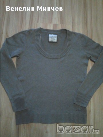 Дамска пуловер , снимка 1 - Блузи с дълъг ръкав и пуловери - 17958812