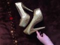Златни обувки с ток. Размер 35, снимка 1