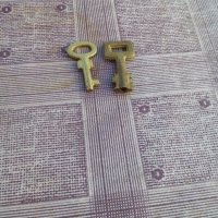 Старинен ключ,ключета, снимка 2 - Антикварни и старинни предмети - 19496489
