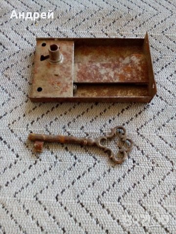 Старинна брава #3, снимка 3 - Антикварни и старинни предмети - 22116157