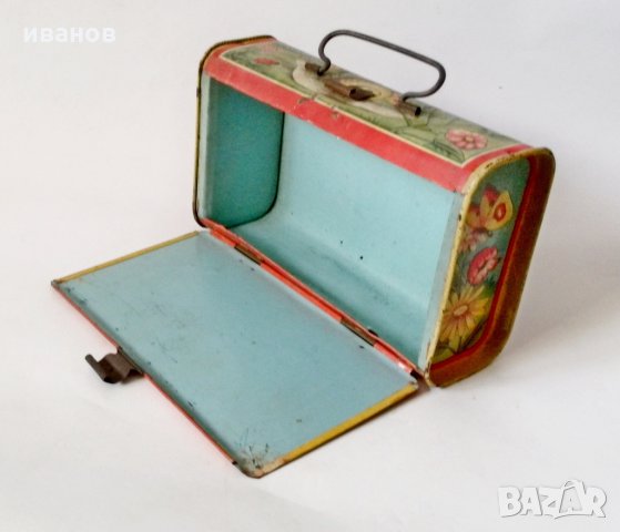 тенекиена кутия от 1950г, снимка 2 - Колекции - 24622932