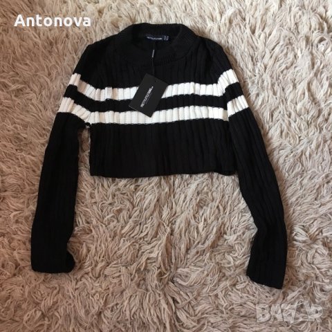Кроп пуловерче Pretty little thing, снимка 1 - Блузи с дълъг ръкав и пуловери - 25735585