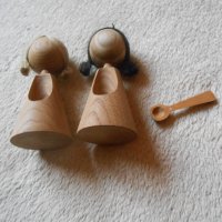 Дървени малки кукли и свещник , снимка 3 - Антикварни и старинни предмети - 23623488