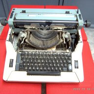 Пишеща машина, снимка 1 - Други ценни предмети - 13310847