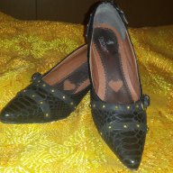 обувки, снимка 1 - Дамски ежедневни обувки - 13902019