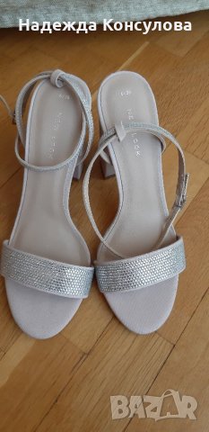 Сандали със стабилен ток и камъчета. , снимка 2 - Дамски обувки на ток - 24789170