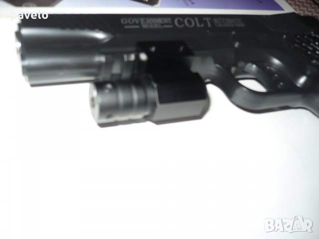 лазерен прицел *Red Dot*, с фенер, оптика , снимка 4 - Оборудване и аксесоари за оръжия - 23320779