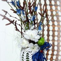 Плетена ваза с пролетна аранжировка, снимка 7 - Вази - 24375240