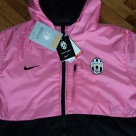 Футболно Яке Ювентус НОВО с Две Лица Juventus Nike Reversible Jacket NEW Juve, снимка 2 - Футбол - 8923952