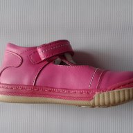 Детски обувки за момиче от естествена кожа с лепенка, ортопедични в розово, снимка 4 - Детски маратонки - 10109172