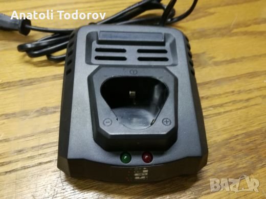 Чисто ново зарядно, снимка 1