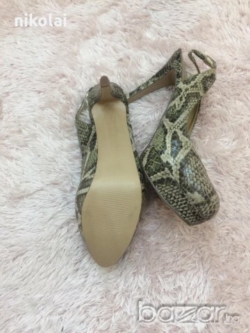 Нови Обувки GUESS 39 номер, снимка 6 - Дамски обувки на ток - 20977126