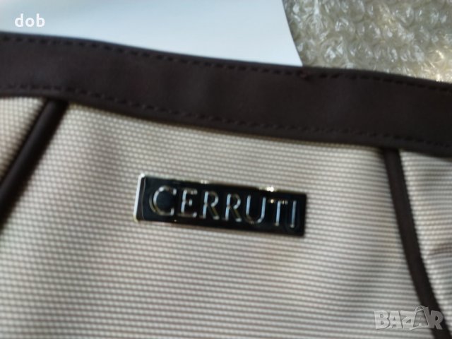 Комплект чанта за тоалетни принадлежности CERRUTI и душ гел, оригинал, снимка 7 - Чанти - 25645181