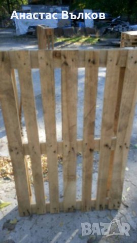 Продавам индустриални скари