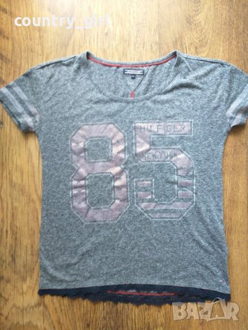 Tommy Hilfiger Shirt Bibi - страхотна юношеска тениска КАТО НОВА , снимка 3 - Детски тениски и потници - 25700332