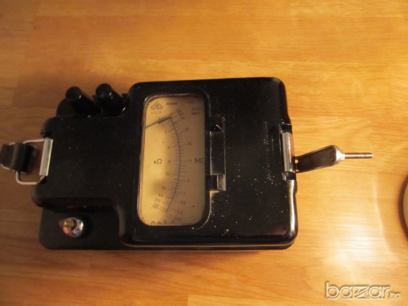 Мегаомметър, мегер, изм.съпротивление на изолация М1101М с генератор - качество от 1965 г. -работещ, снимка 1
