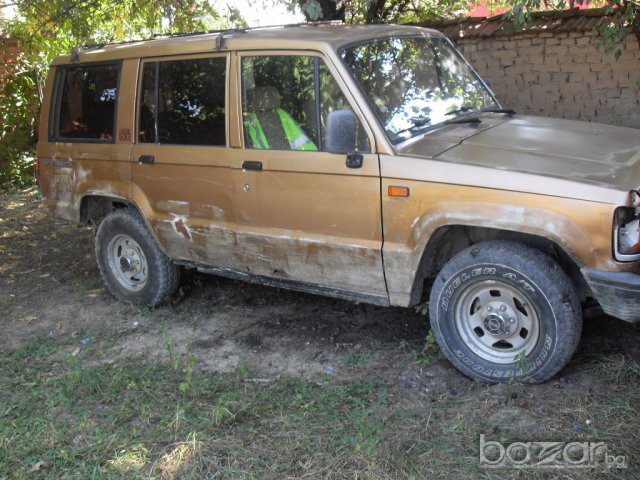 Продавам на части два броя Исузу Трапер - 2.3 бенз.2.6 бенз. / Isuzu Trooper, снимка 4 - Автомобили и джипове - 6606083