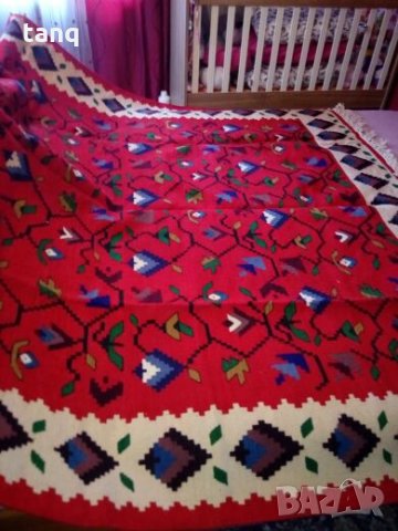Продавам Чипровски килим, снимка 4 - Килими - 3789229