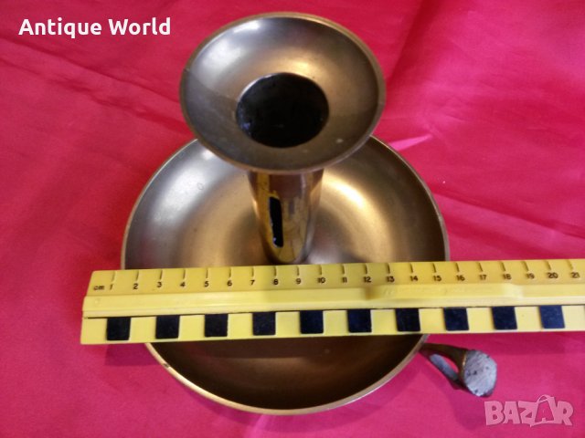 Голям Преносим Настолен БРОНЗОВ Свещник, снимка 3 - Антикварни и старинни предмети - 24976278