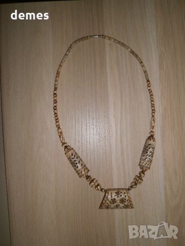 Колие от камилска кост в гръндж стил, снимка 2 - Колиета, медальони, синджири - 23510856