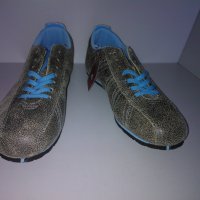 Levi's оригинални обувки, снимка 2 - Маратонки - 24472769