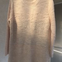 Красив пуловер, снимка 2 - Блузи с дълъг ръкав и пуловери - 22652605