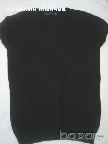 Дамски пуловер, снимка 1 - Блузи с дълъг ръкав и пуловери - 16972033