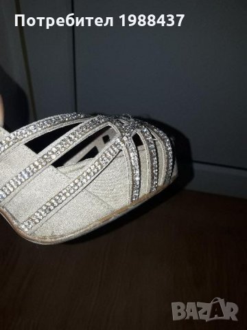 Дамски обувки на ток, снимка 4 - Други - 21873591