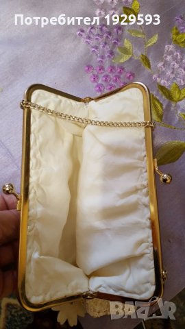 Бяла кокетна чантичка, снимка 2 - Чанти - 24882708