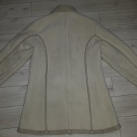 Светлобежово дамско палто кожух марка Spark, снимка 2 - Палта, манта - 23726566