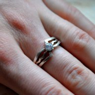 ИДЕАЛЕН ПОДАРЪК!!! Красив и стилен, ажурен, дамски, сребърен пръстен с бял камък- 037, снимка 3 - Пръстени - 16685752