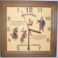 Стенен кварцов часовник, който се движи наобратно – стрелките се въртят от дясно - Хумор от Габрово, снимка 3 - Картини - 14393274