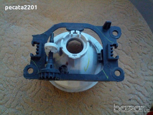 Продавам - Оригинален халоген свален от Ситроен Берлинго 2016 г , снимка 2 - Аксесоари и консумативи - 19506505