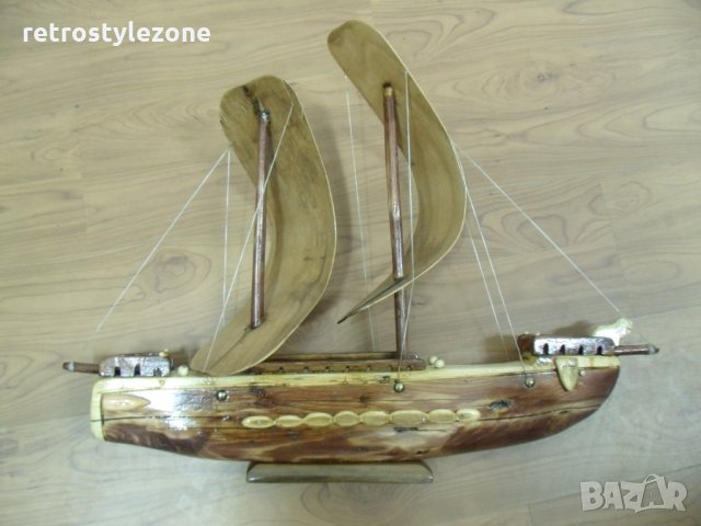 № 1726 стара дървена фигура / пластика - кораб / платноход  - размери 68 / 48,5 / 13 см  - ръчна изр