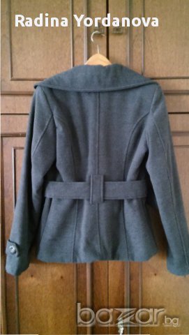 Палтенце в сив цвят със сваляща се яка.Made in ITALY, снимка 3 - Палта, манта - 17046052