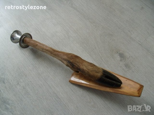 № 897 стар свещник за стена  - височина 48 см   - дървена основа,метален накрайник за свещ , снимка 4 - Други ценни предмети - 21917007